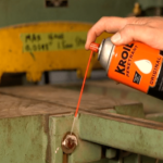 penetrating oil spray